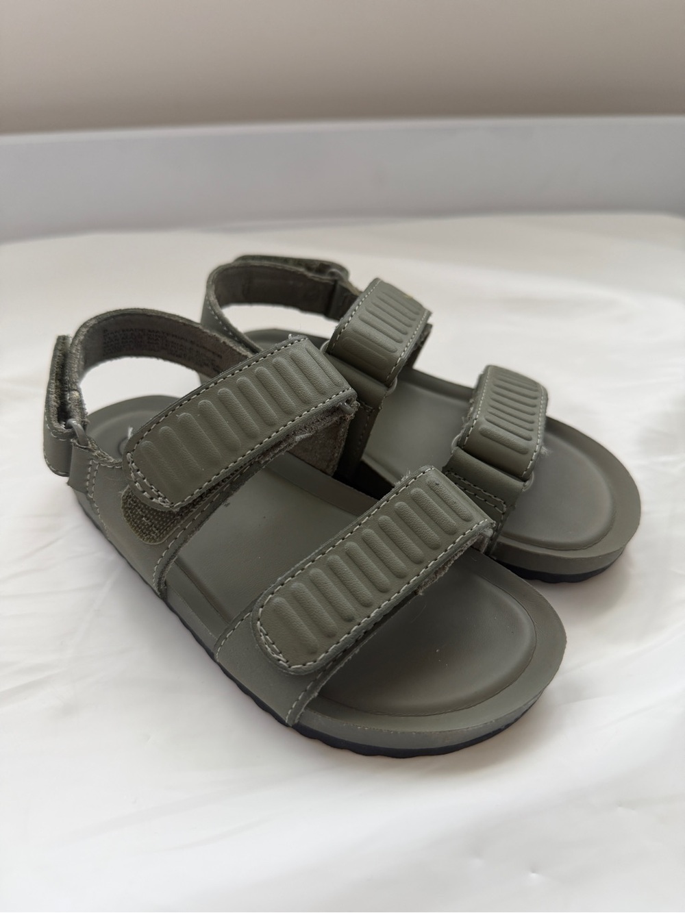 Cat and Jack Adjustable Olive Green Velcro Sandals Size 8 Toddler